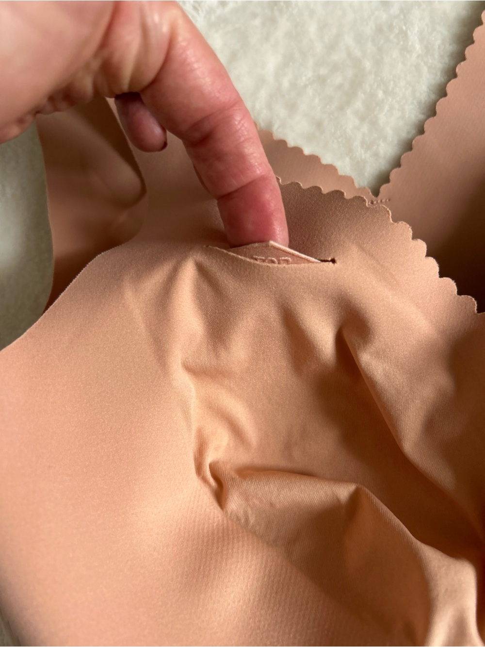 The Evelyn Bra by Evelyn & Bobbie Seamless Push Up Scalloped Edge Medium - Picture 8 of 8